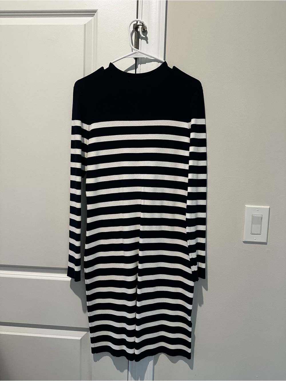 Banana Republic Blue and White Striped fitted Long Sleeve Dress
